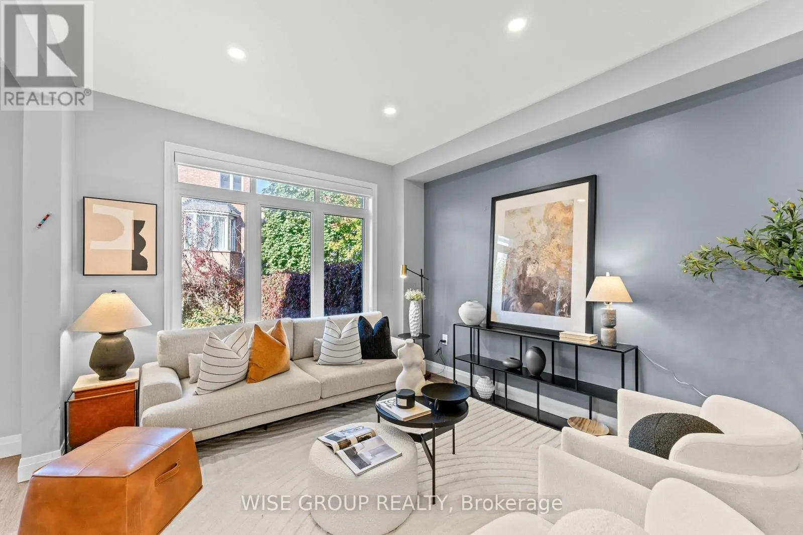 125 MISTYWOOD CRESCENT