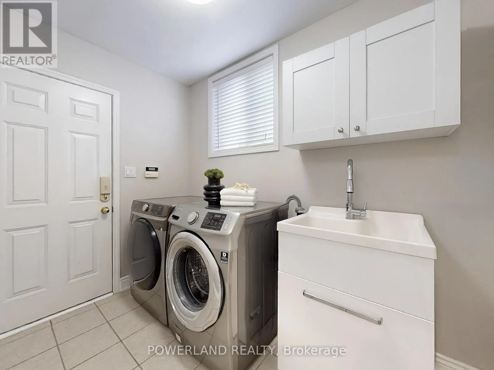 164 WORTHINGTON AVENUE