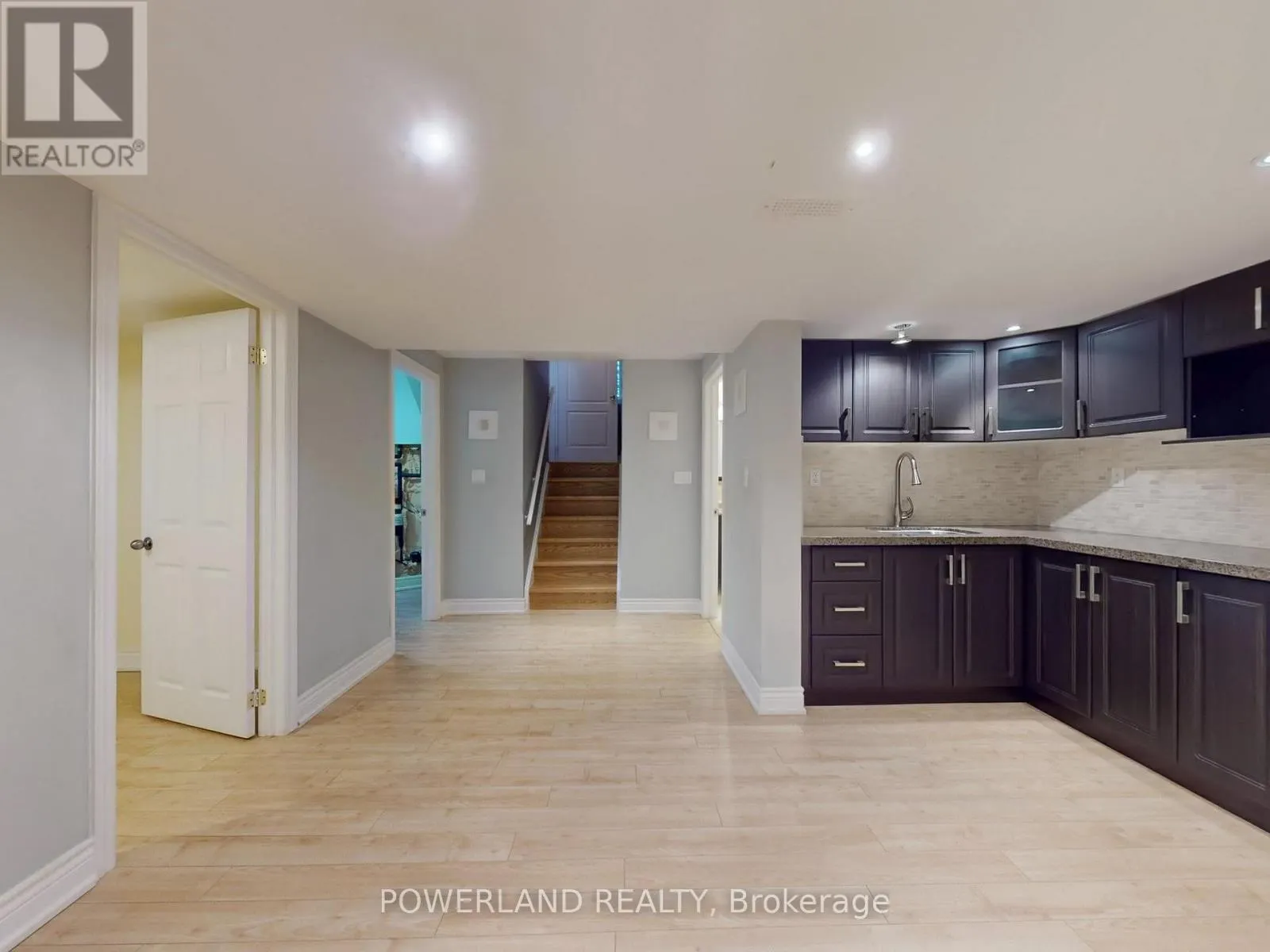 164 WORTHINGTON AVENUE