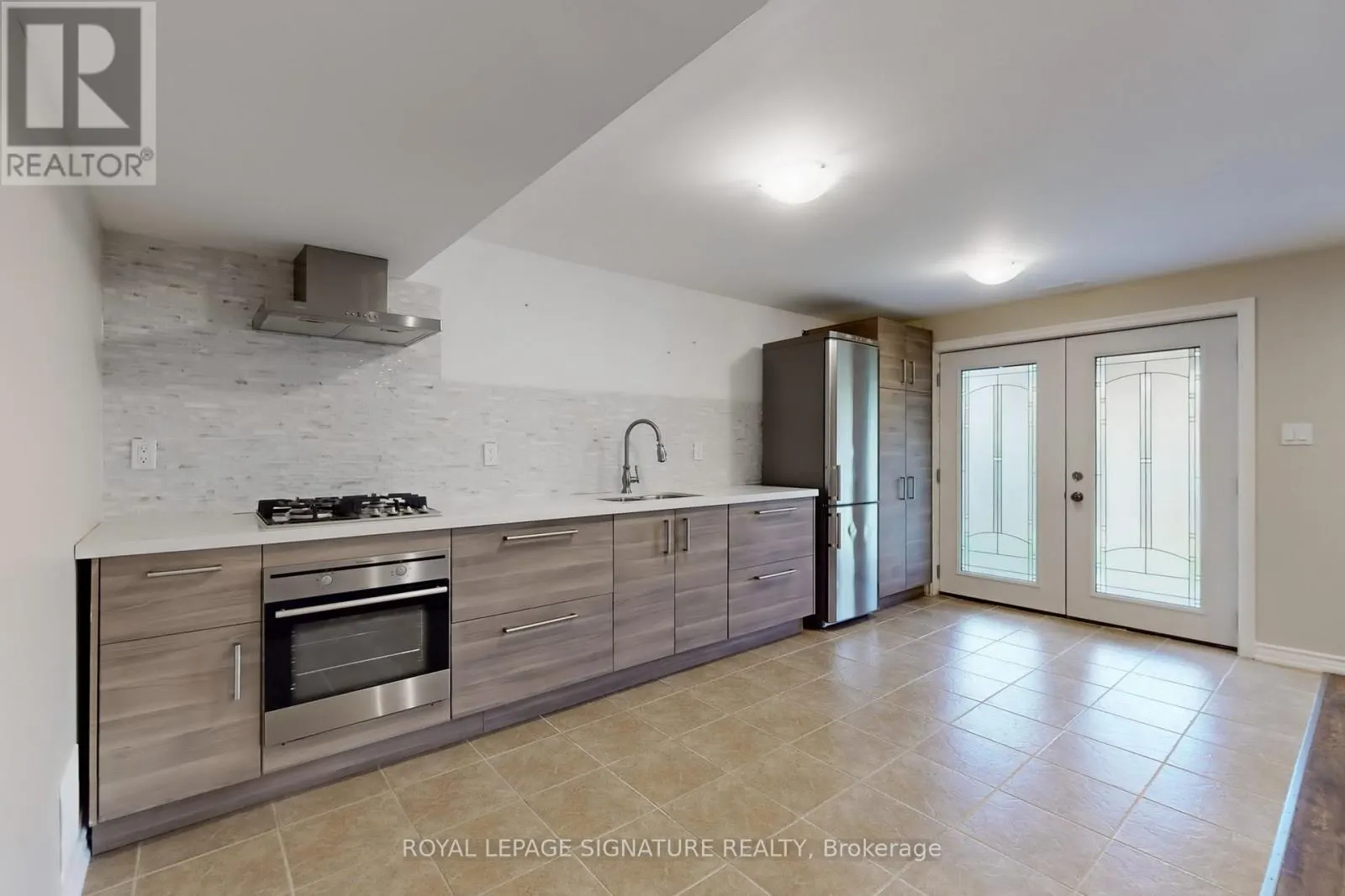 LOWER - 35 GRANGE DRIVE