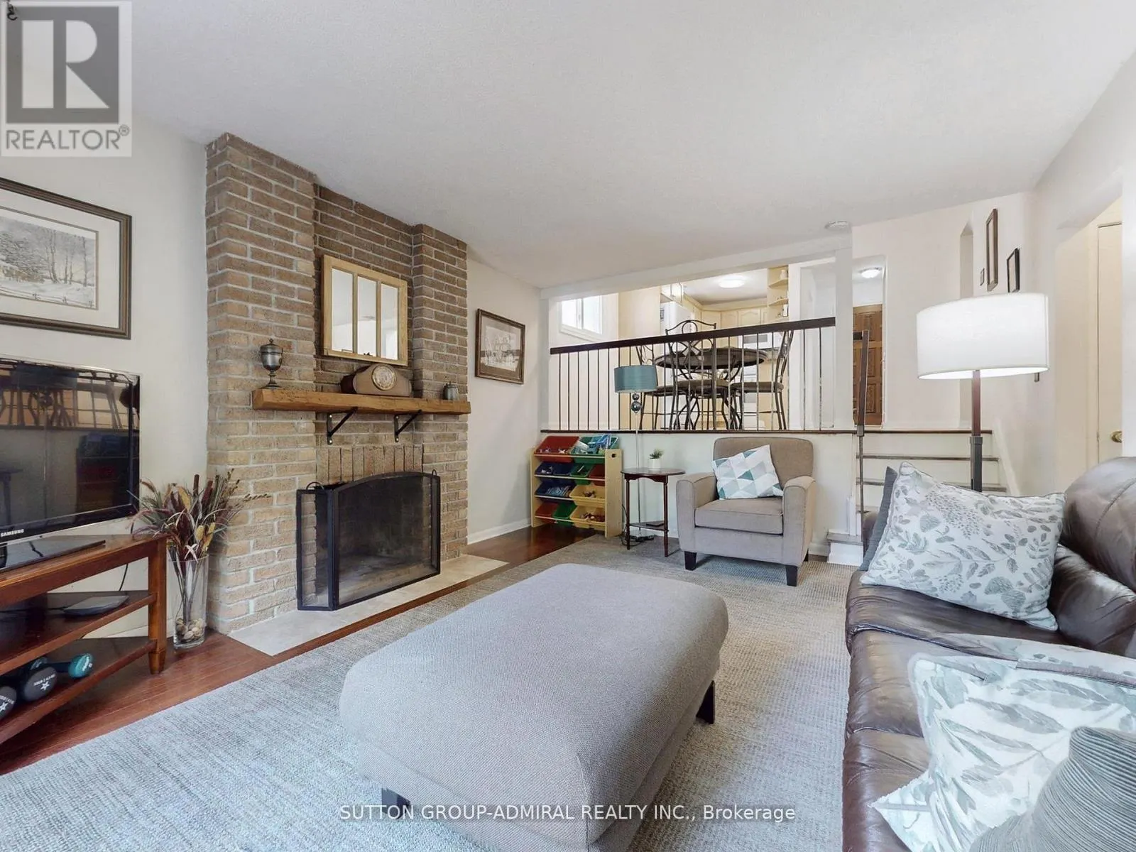 80 CASTLE ROCK DRIVE