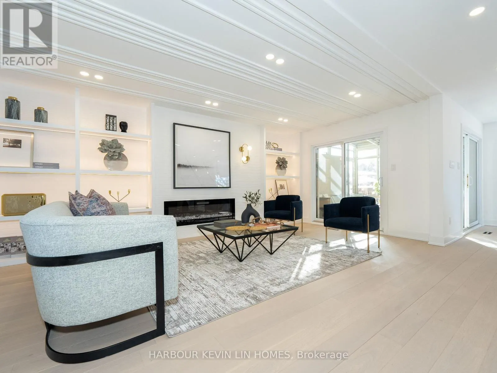 617 CHANCELLOR DRIVE