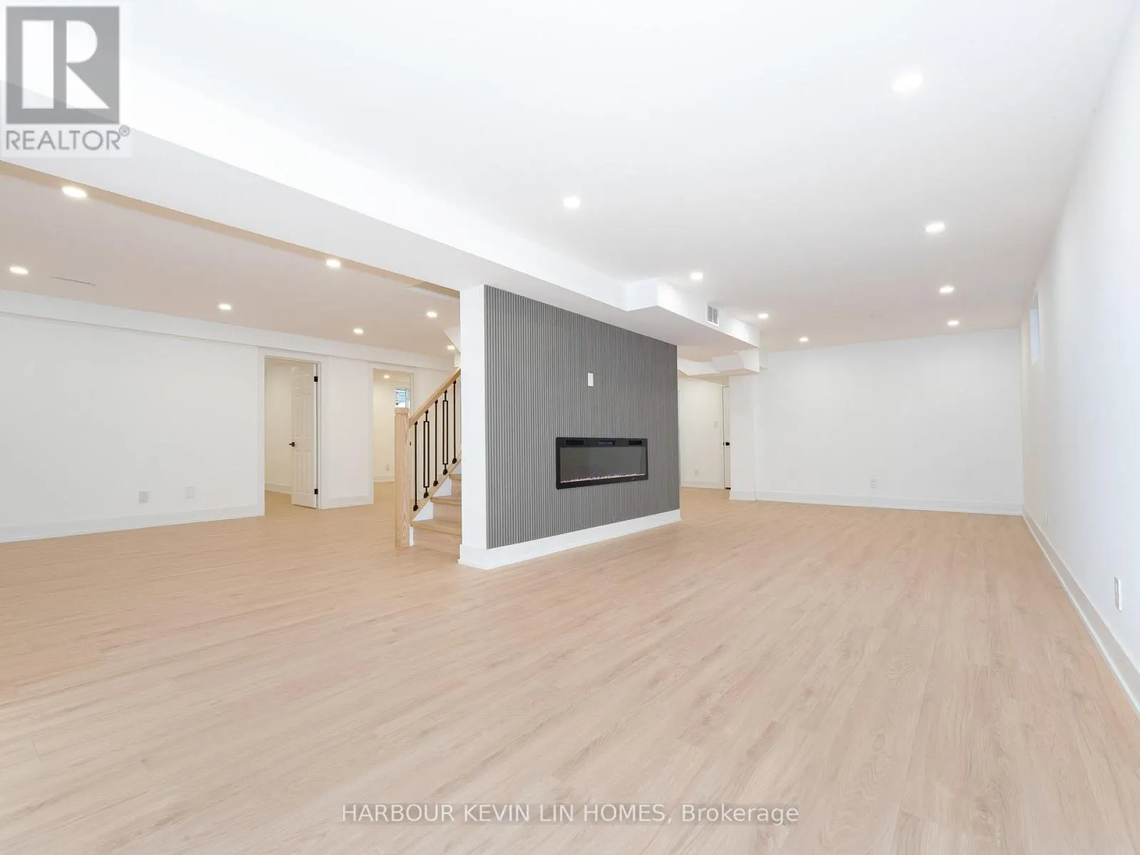 617 CHANCELLOR DRIVE