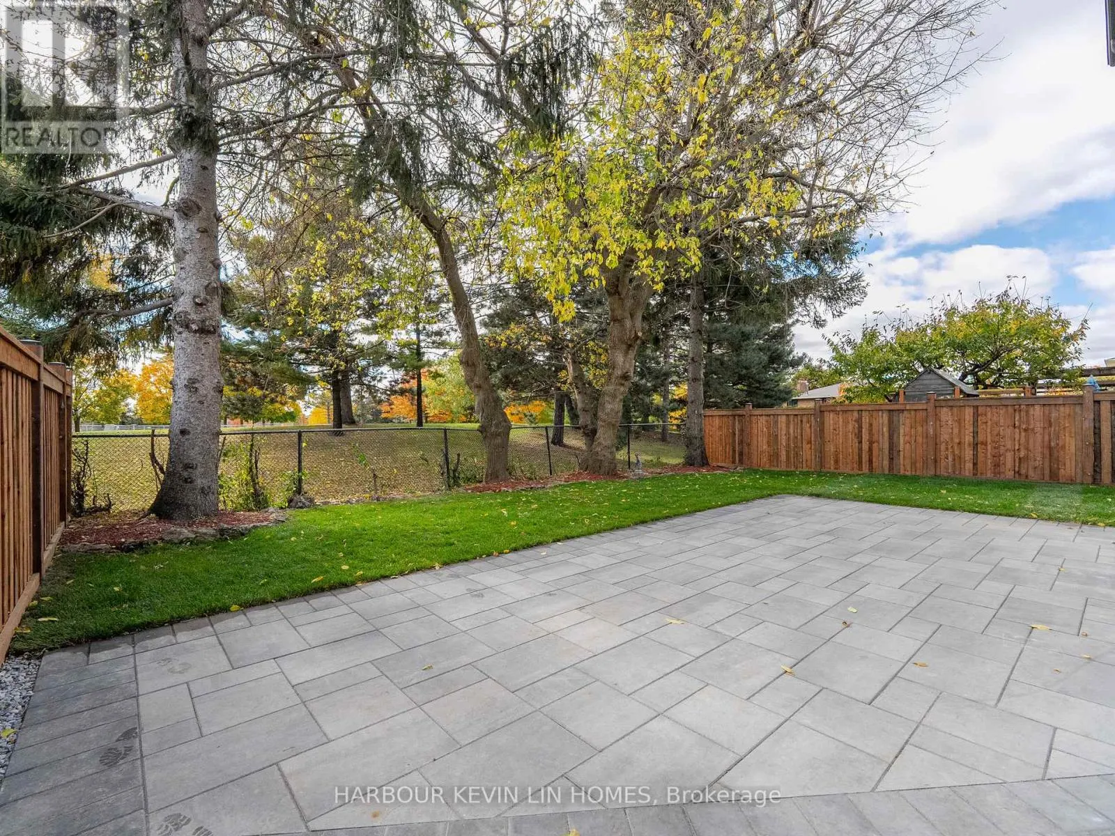 617 CHANCELLOR DRIVE