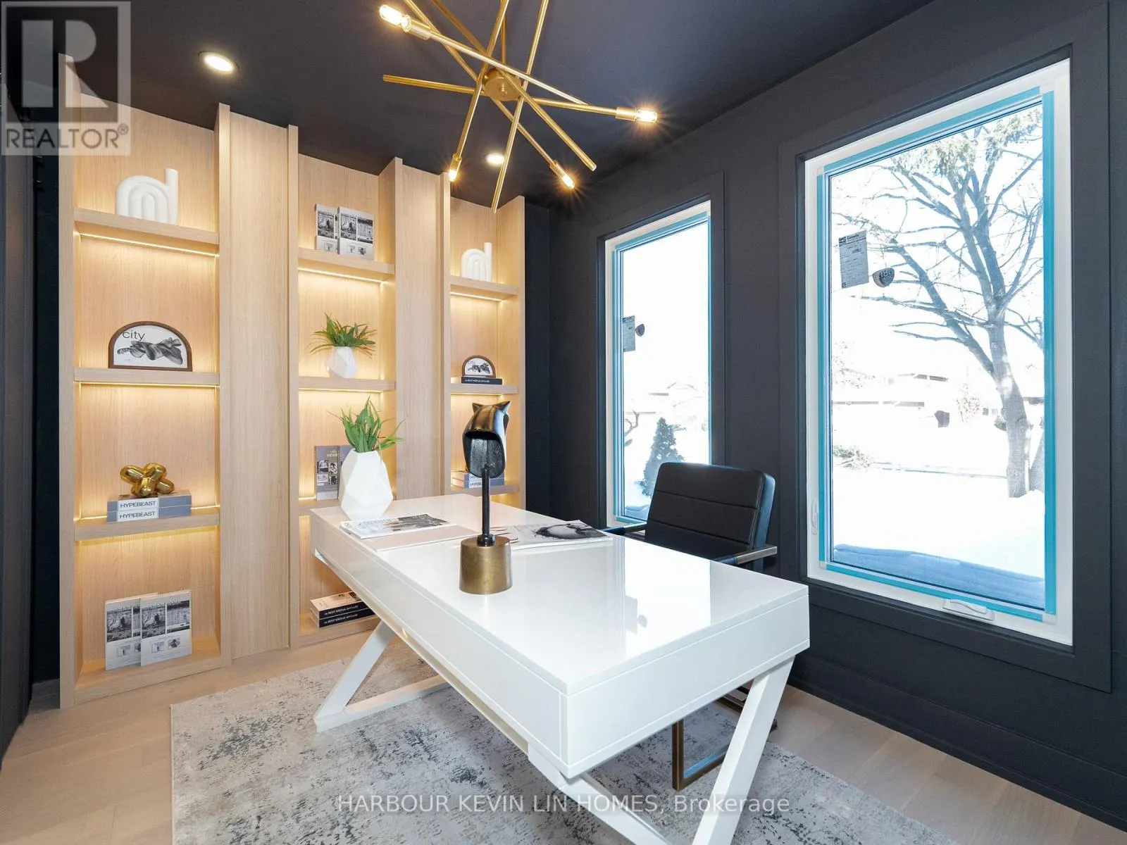 617 CHANCELLOR DRIVE