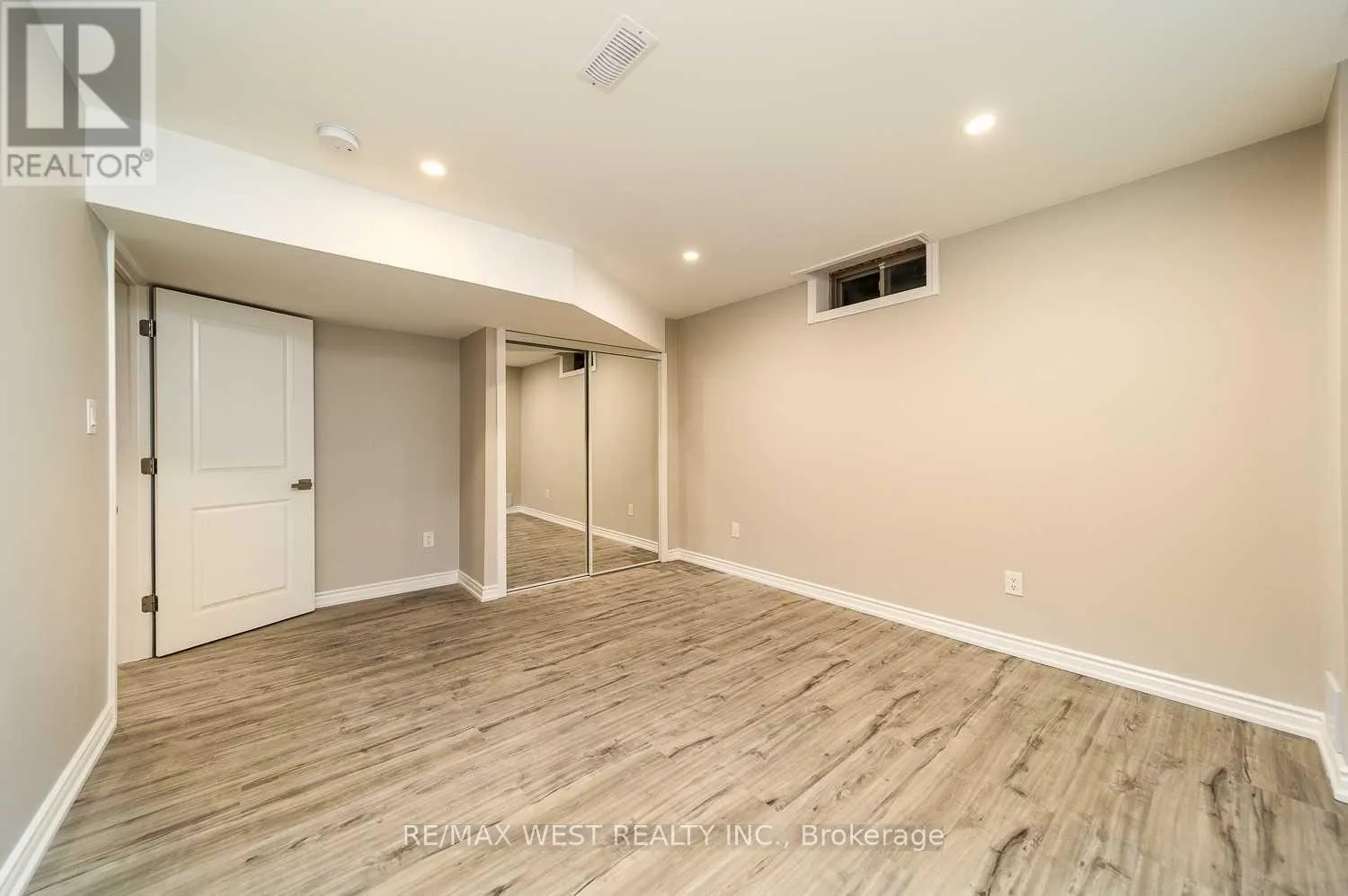 LOWER - 111 IRONSIDE DRIVE