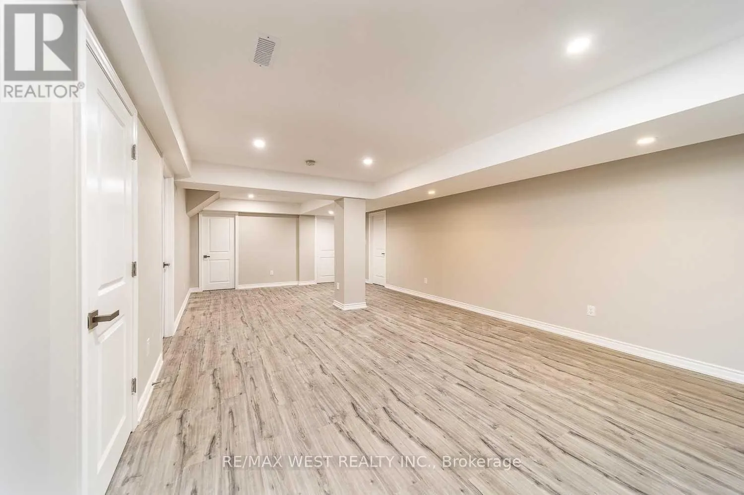 LOWER - 111 IRONSIDE DRIVE