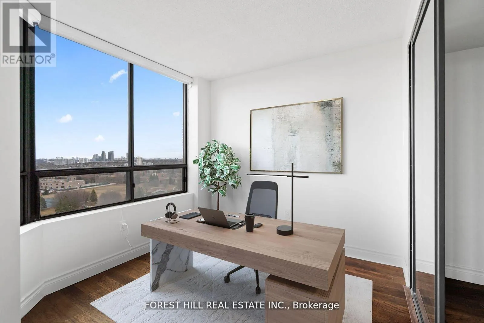 1203 - 7601 BATHURST STREET