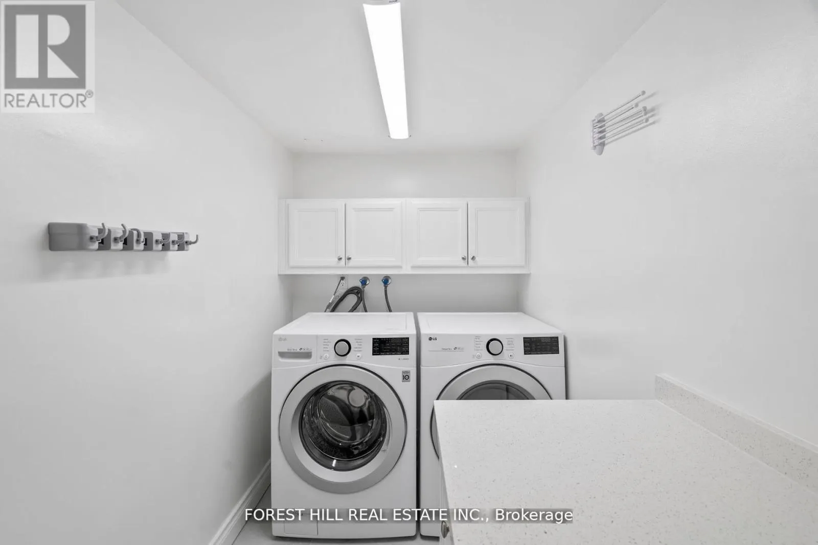 1203 - 7601 BATHURST STREET