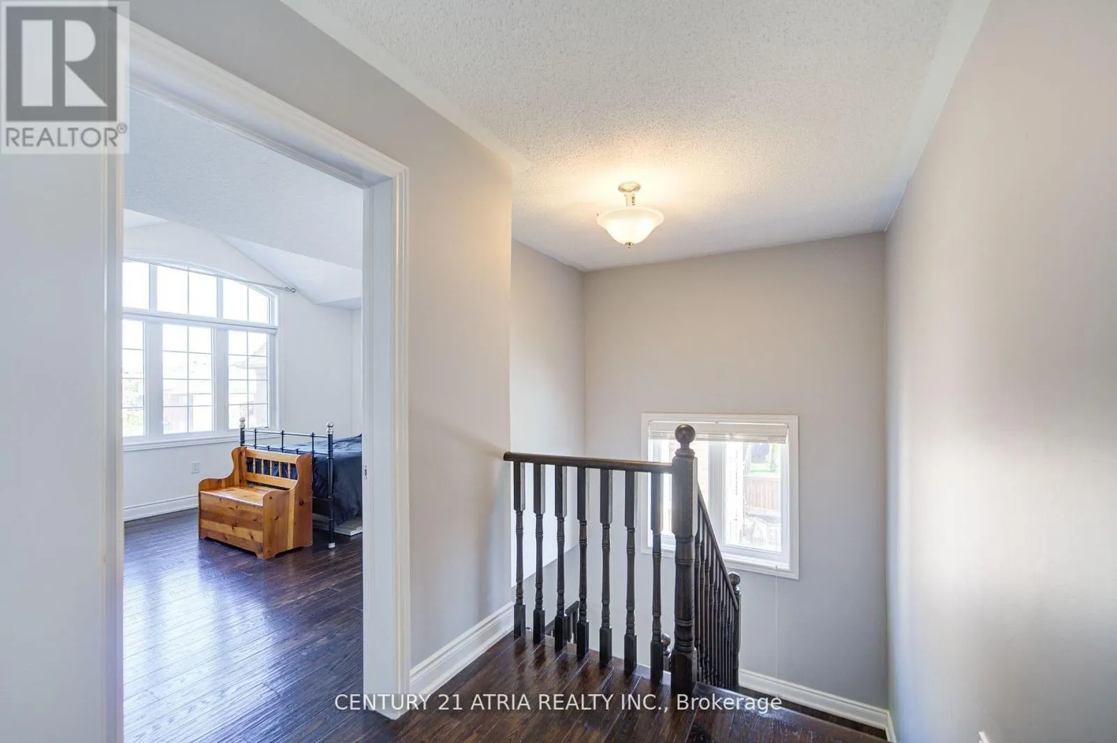 10 GLADYS ROLLING AVENUE