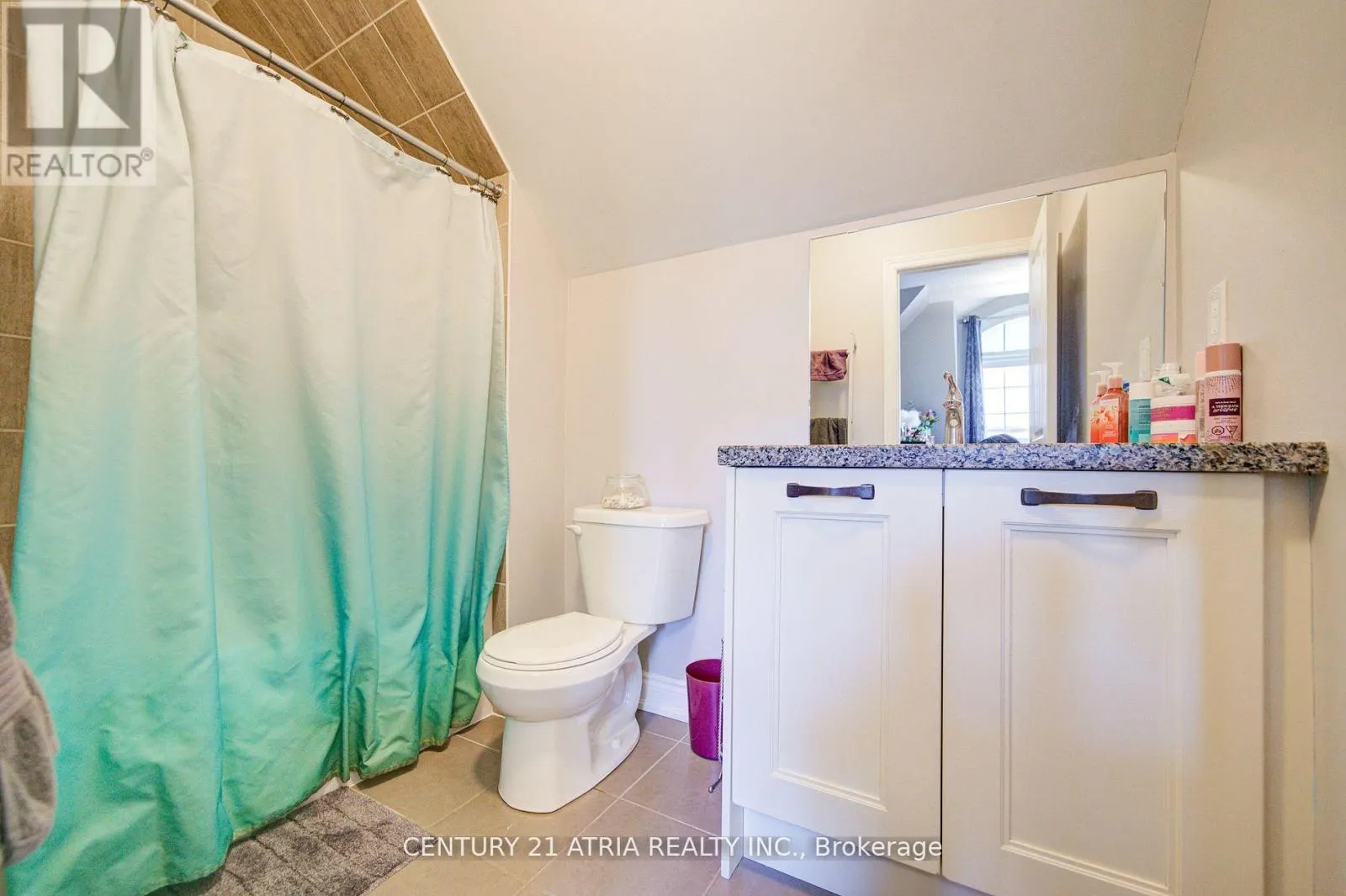 10 GLADYS ROLLING AVENUE