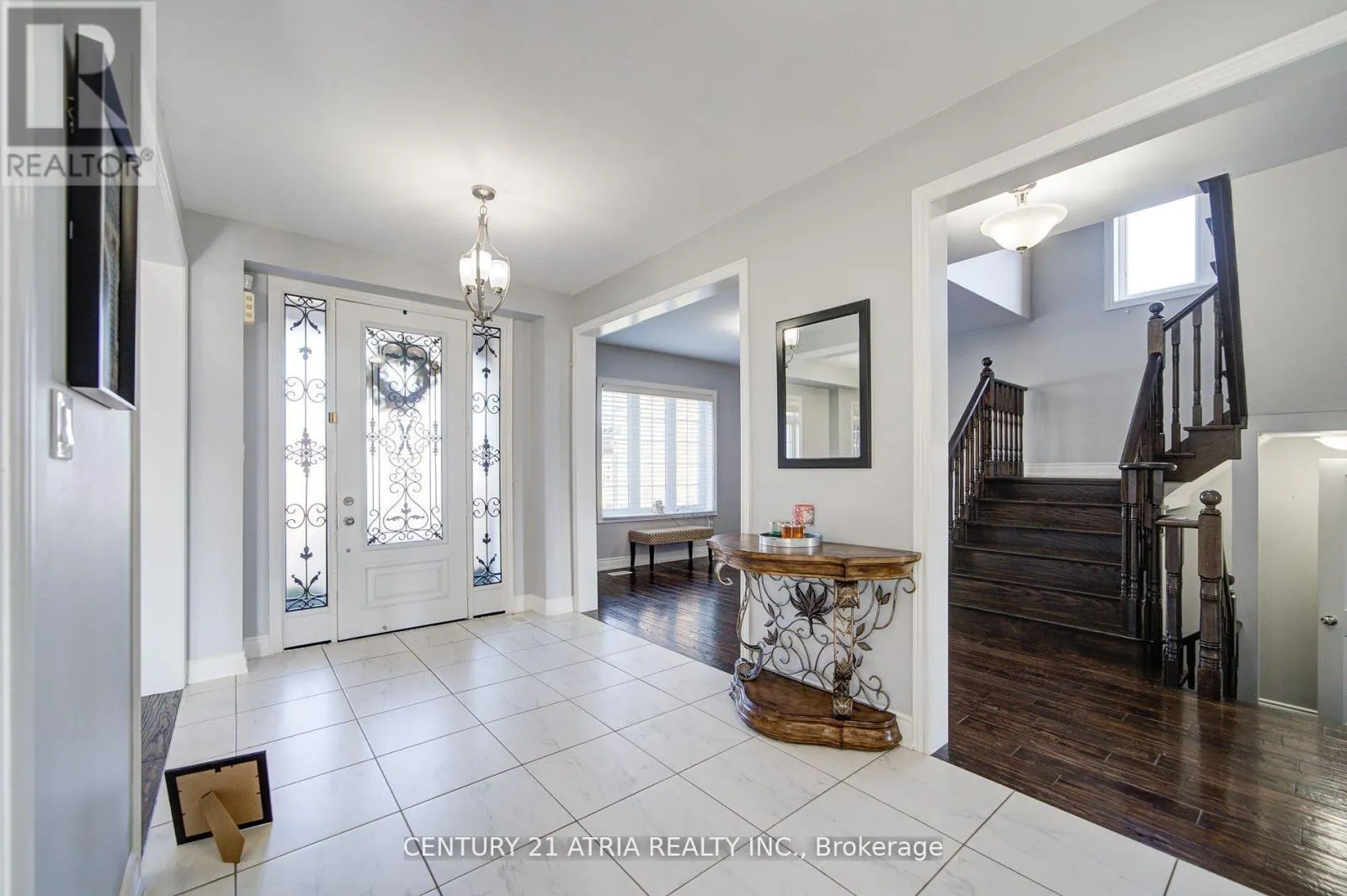 10 GLADYS ROLLING AVENUE