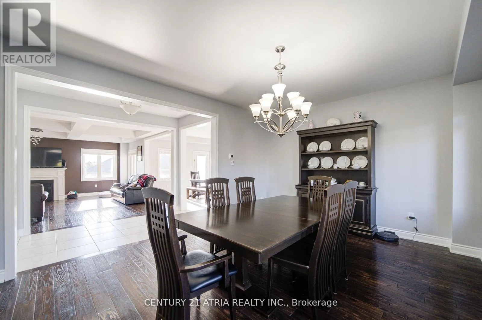 10 GLADYS ROLLING AVENUE