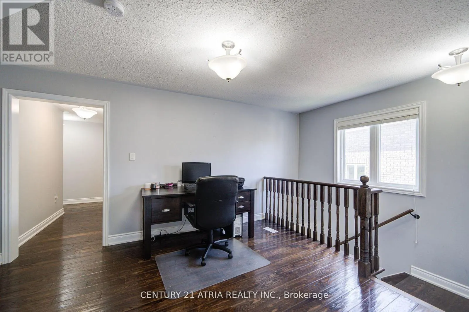 10 GLADYS ROLLING AVENUE