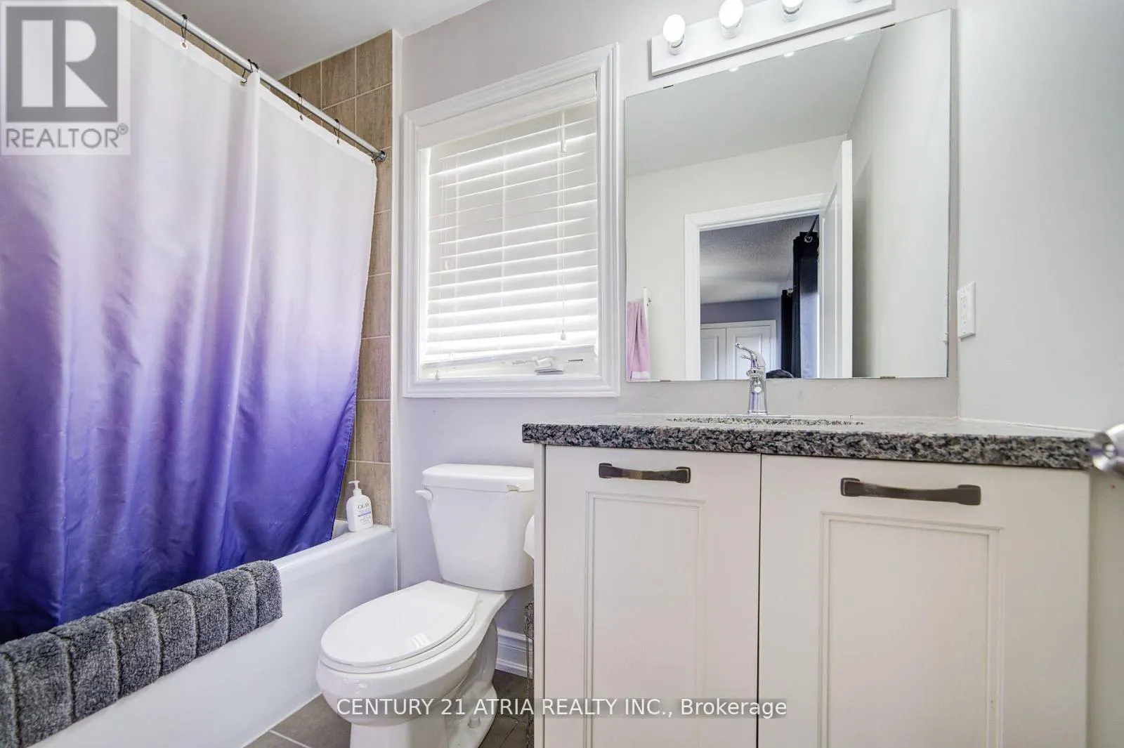 10 GLADYS ROLLING AVENUE