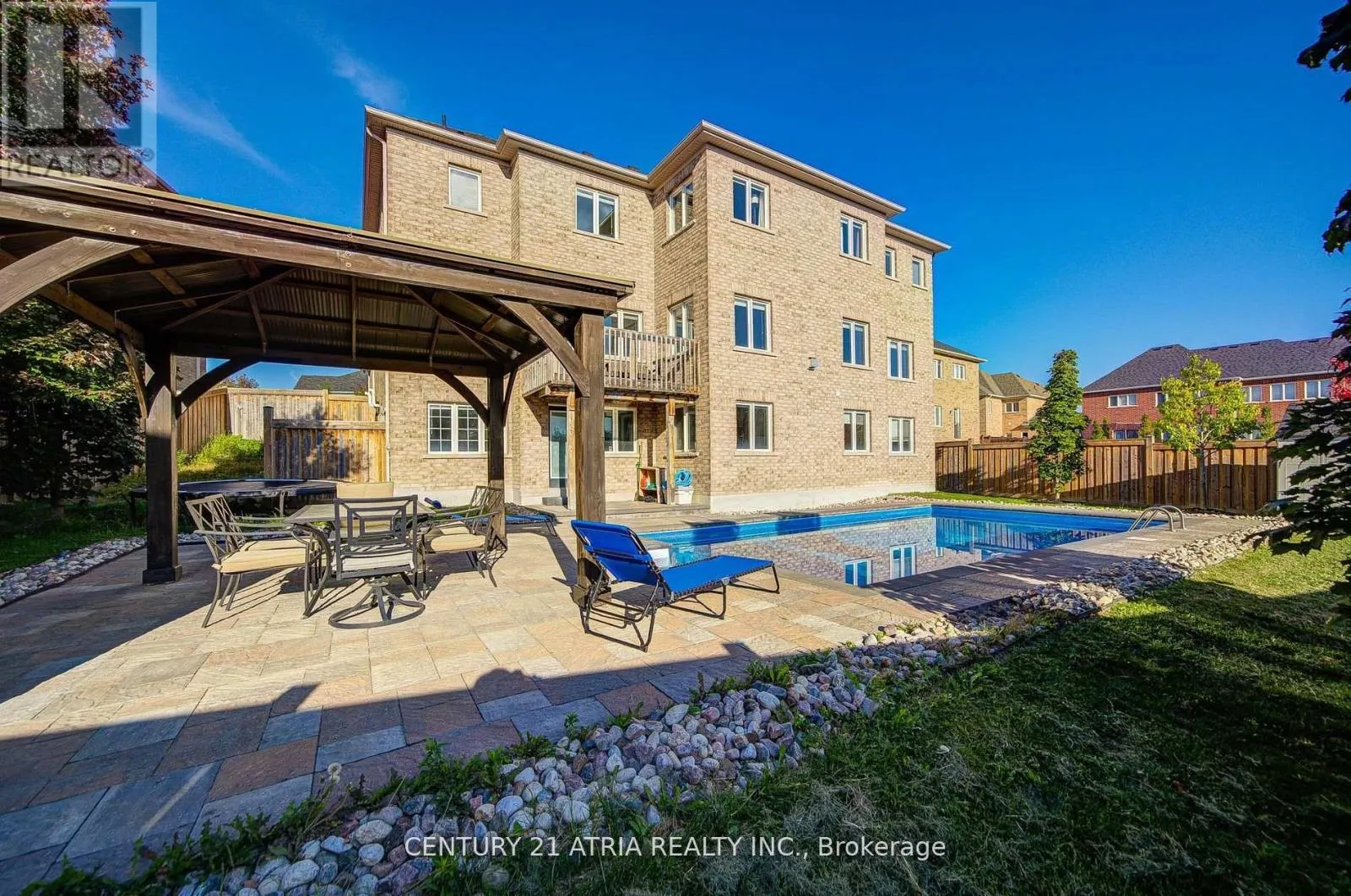 10 GLADYS ROLLING AVENUE