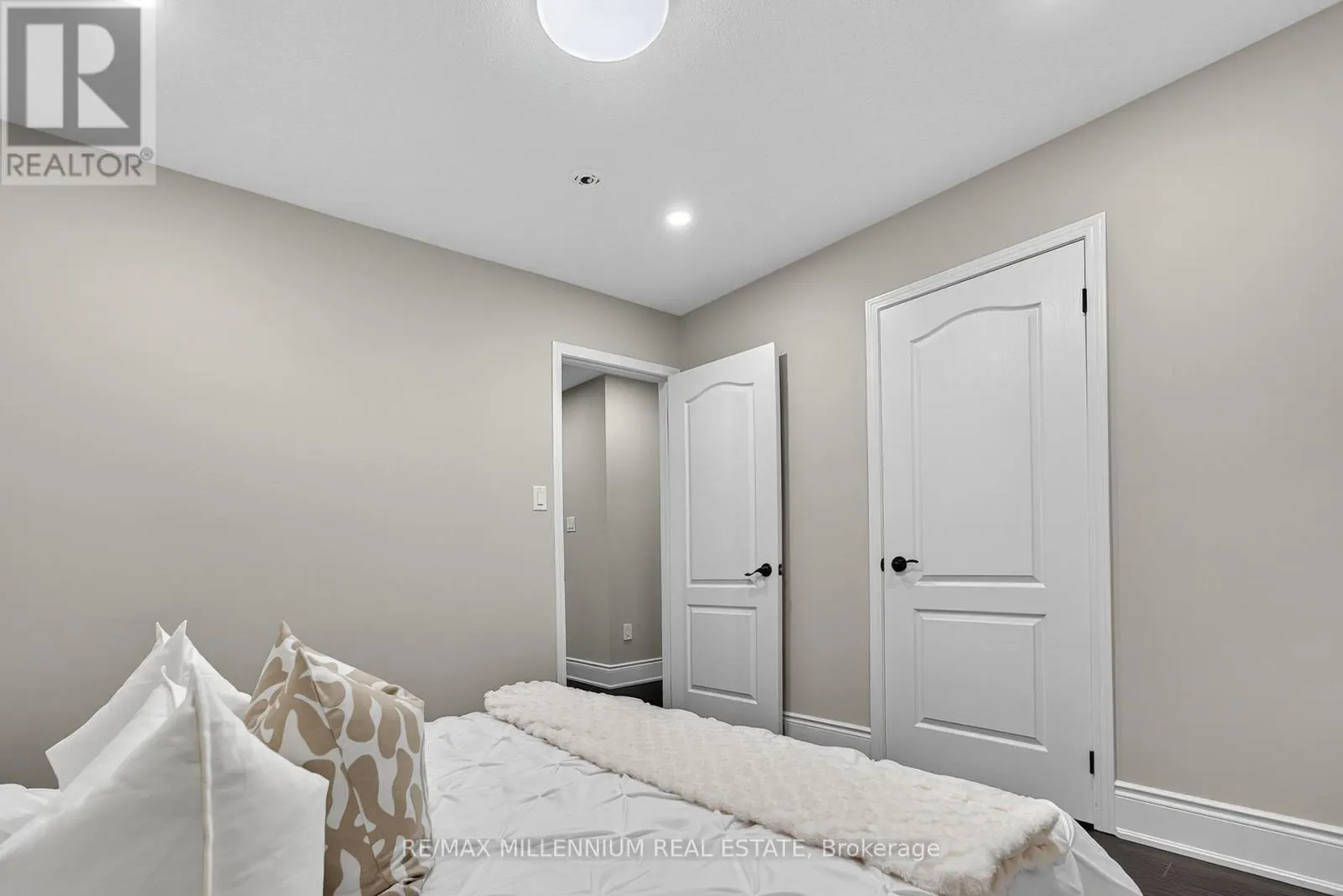 66 ARMSTRONG CRESCENT