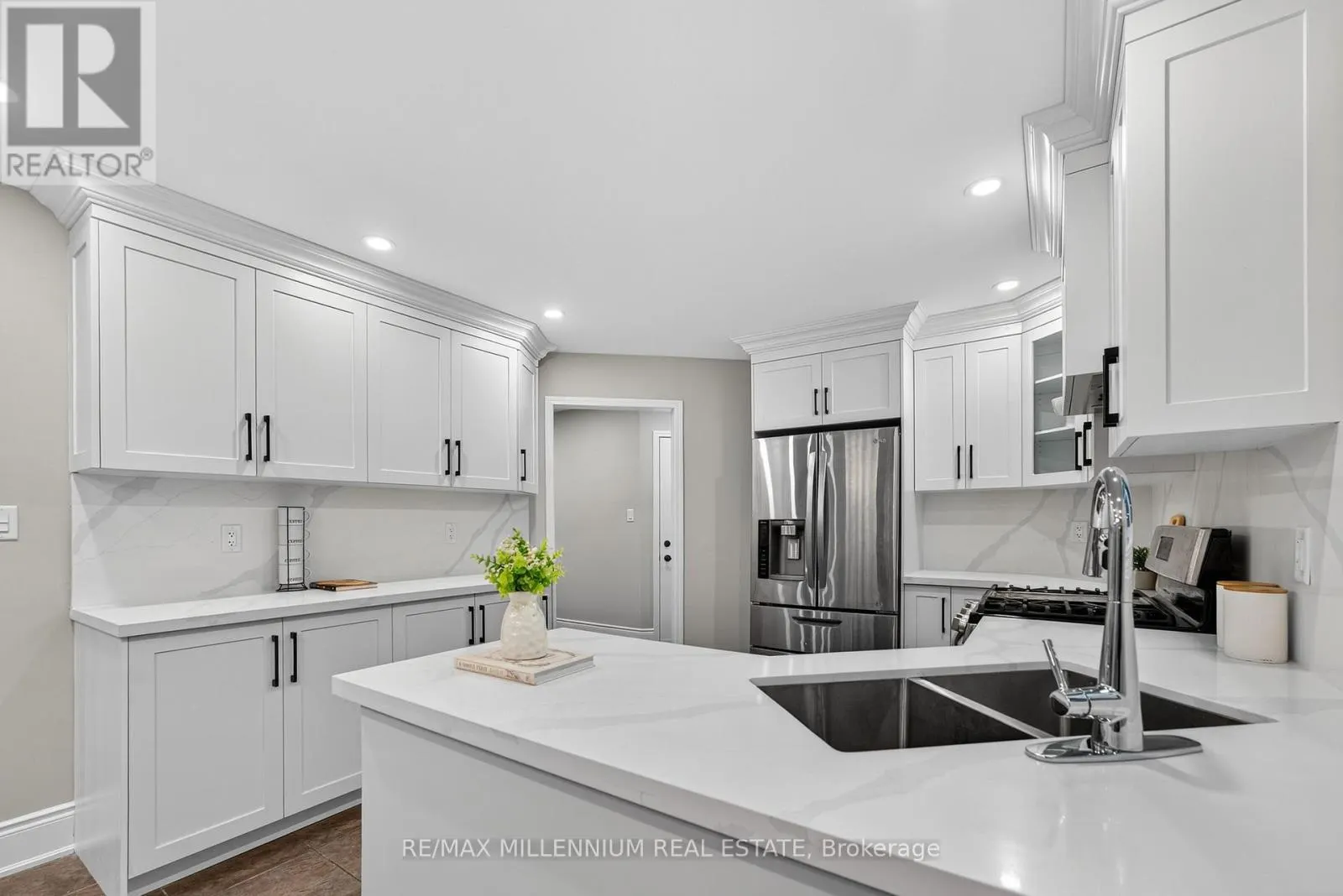 66 ARMSTRONG CRESCENT