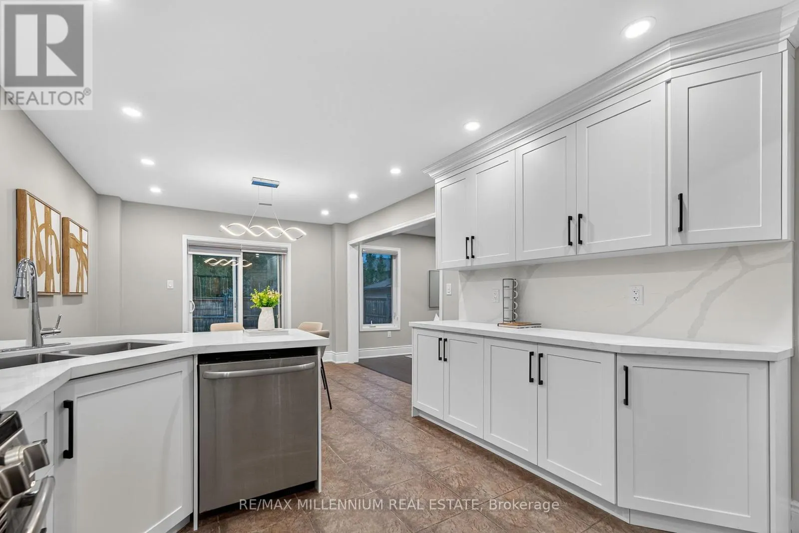 66 ARMSTRONG CRESCENT