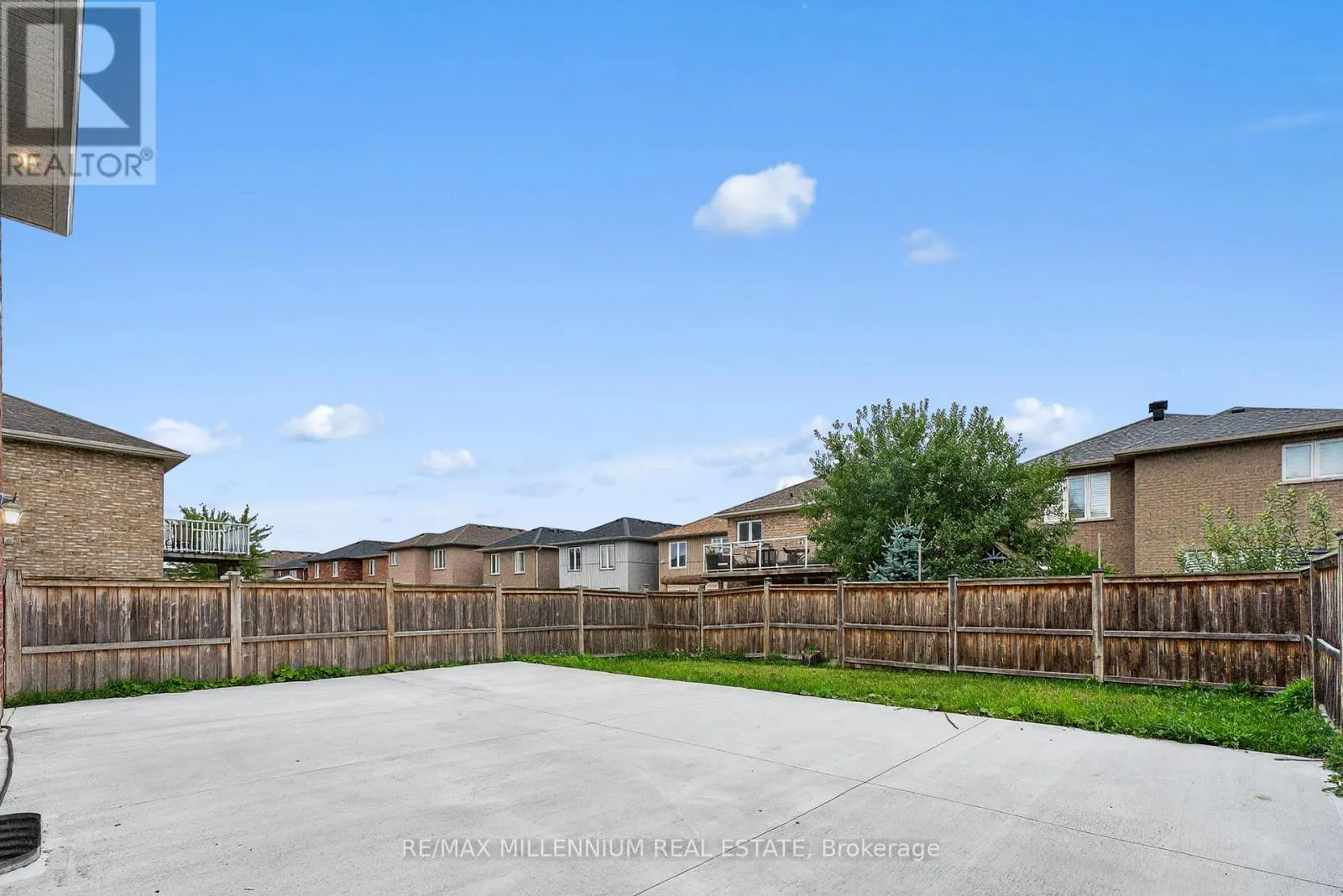 66 ARMSTRONG CRESCENT