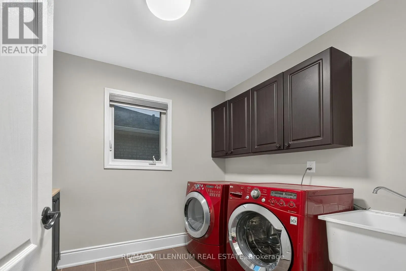 66 ARMSTRONG CRESCENT