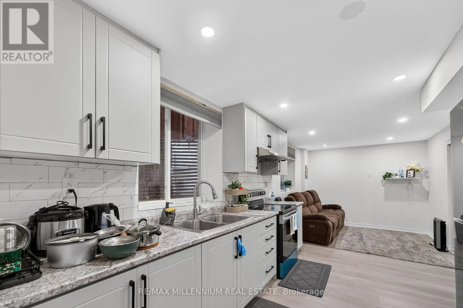 66 ARMSTRONG CRESCENT