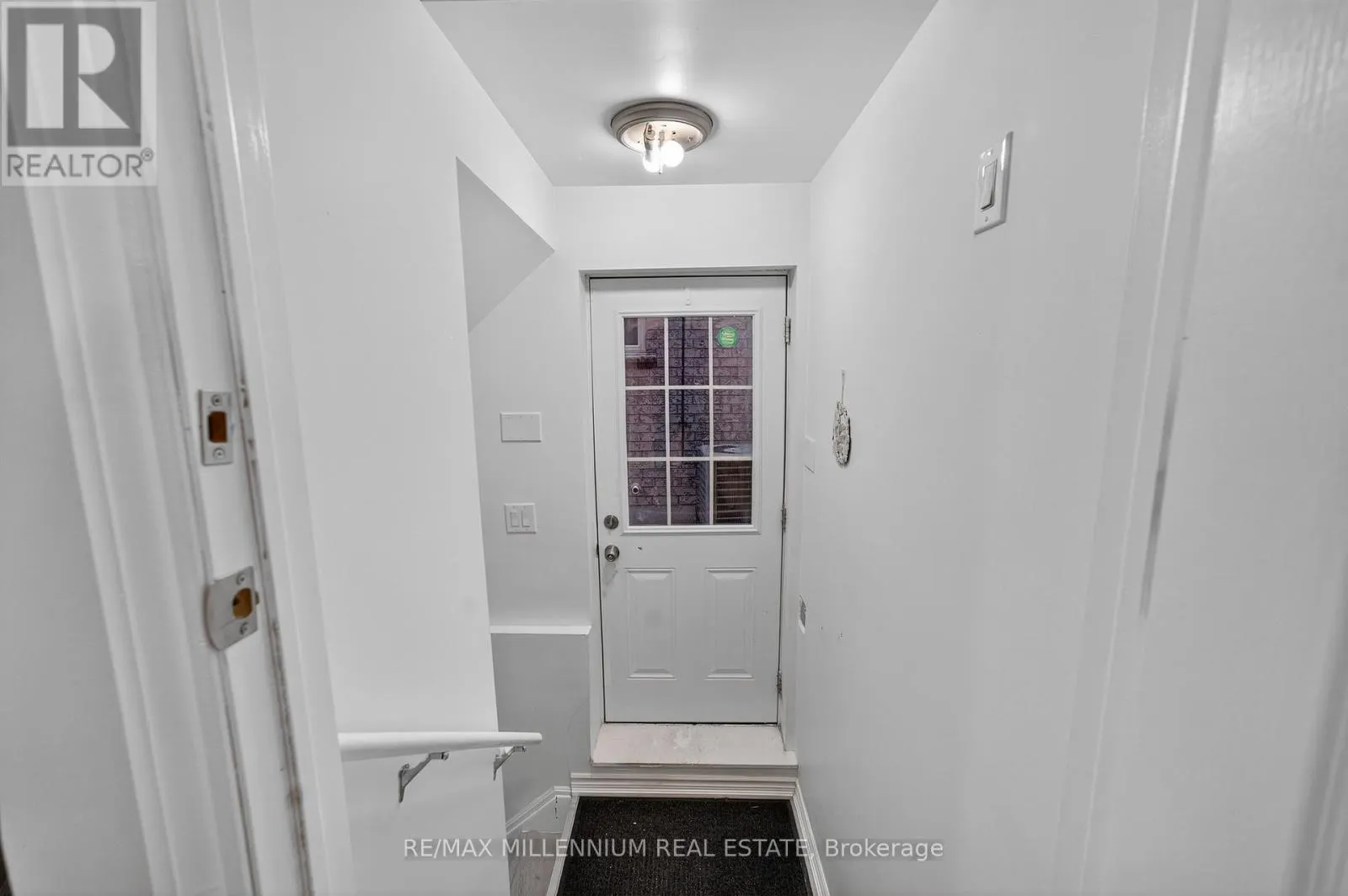 66 ARMSTRONG CRESCENT