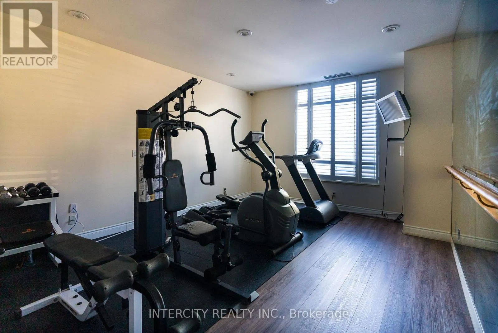 607 - 1 CORDOBA DRIVE