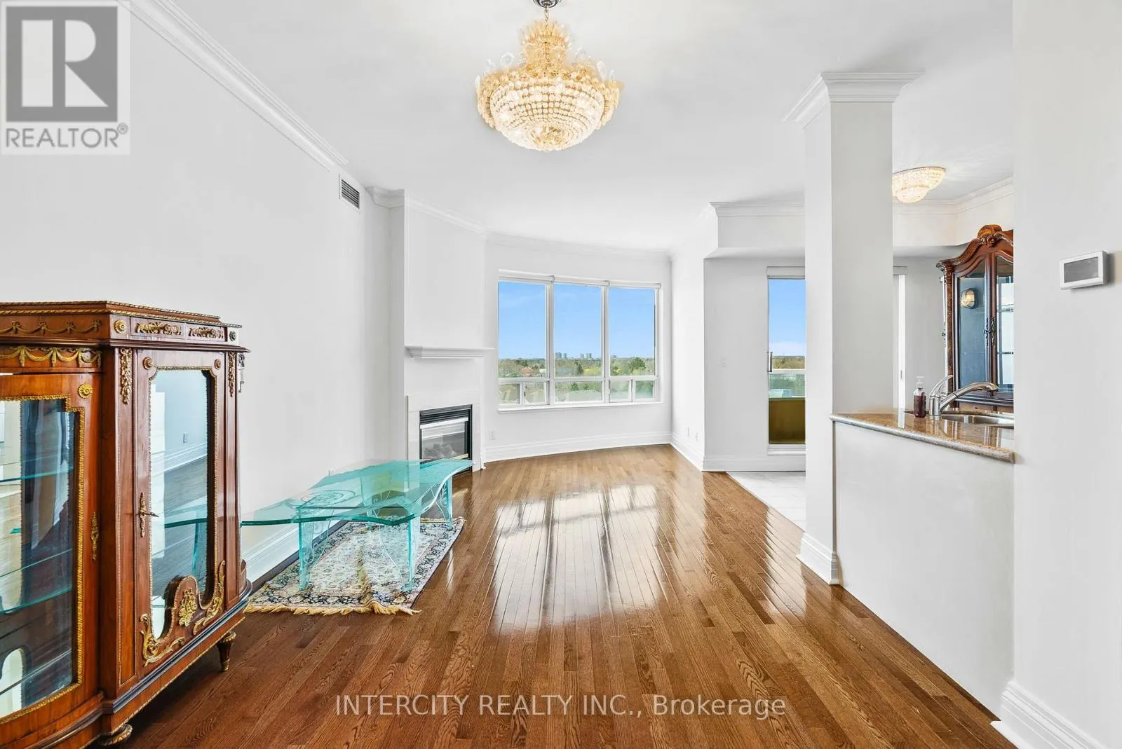 607 - 1 CORDOBA DRIVE