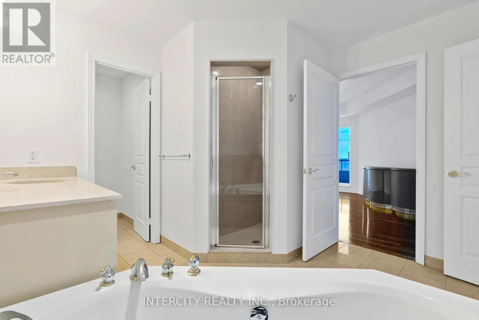 607 - 1 CORDOBA DRIVE