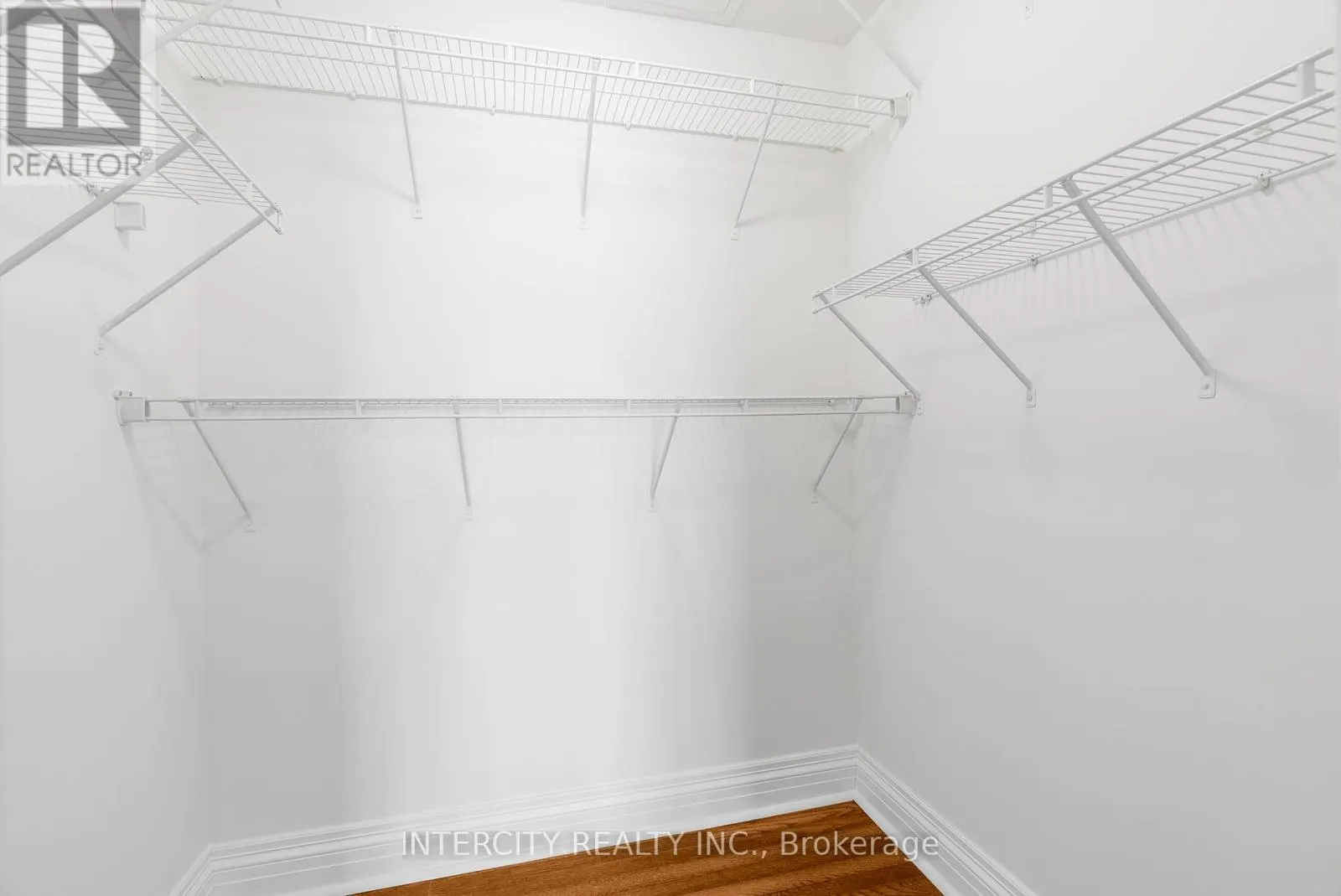 607 - 1 CORDOBA DRIVE