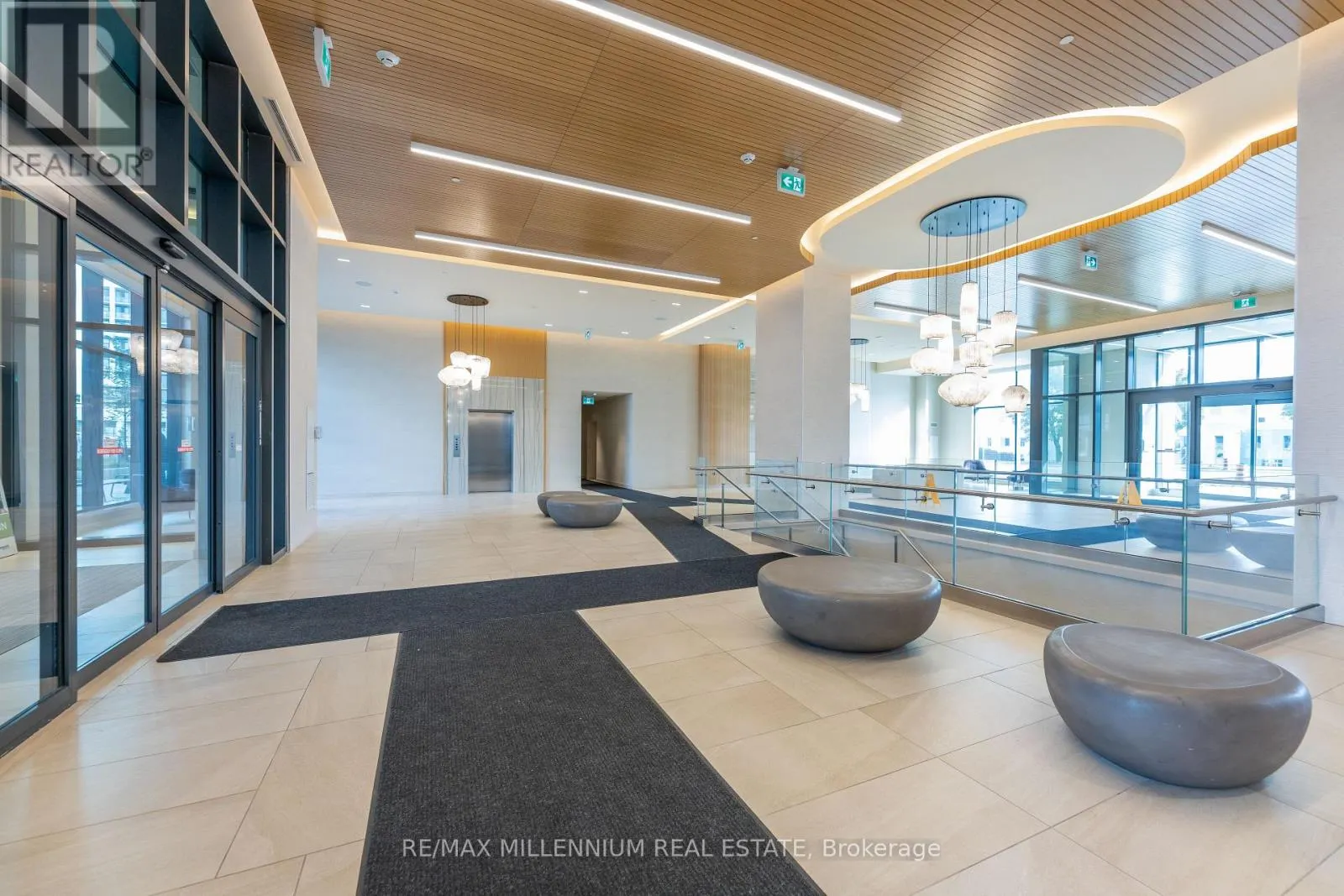 2310 - 8960 JANE STREET