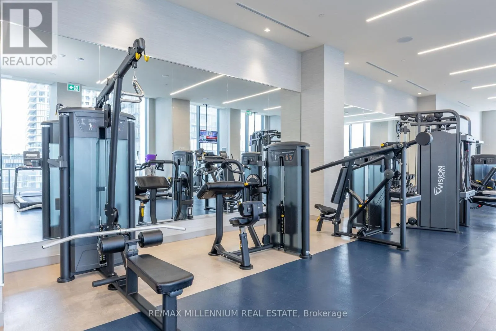 2310 - 8960 JANE STREET