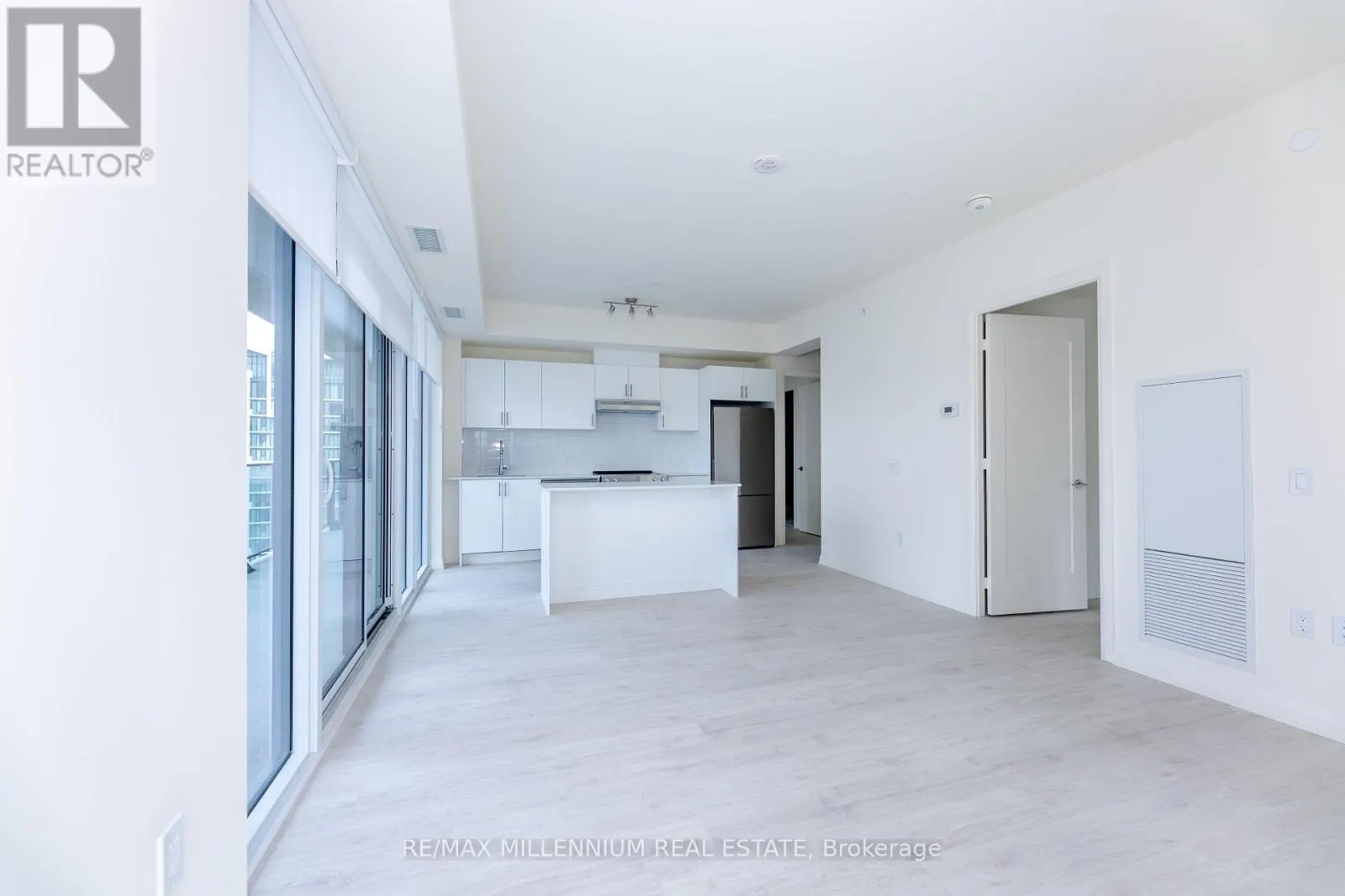 2310 - 8960 JANE STREET