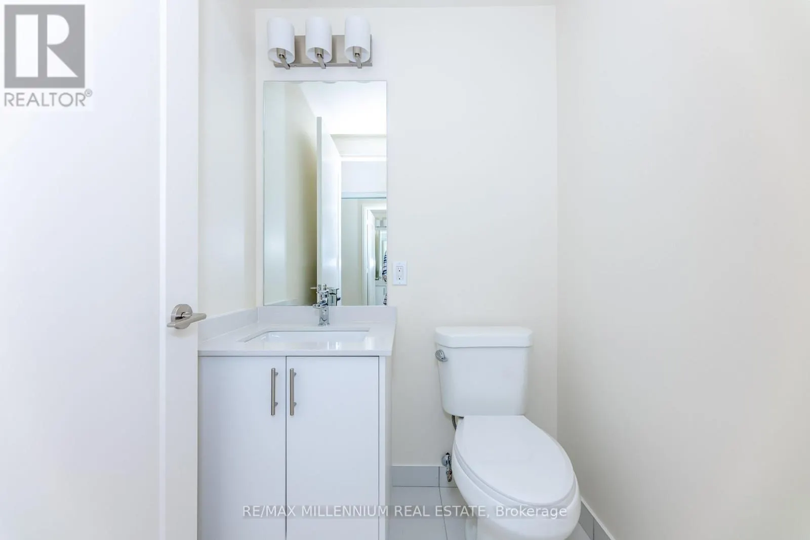 2310 - 8960 JANE STREET