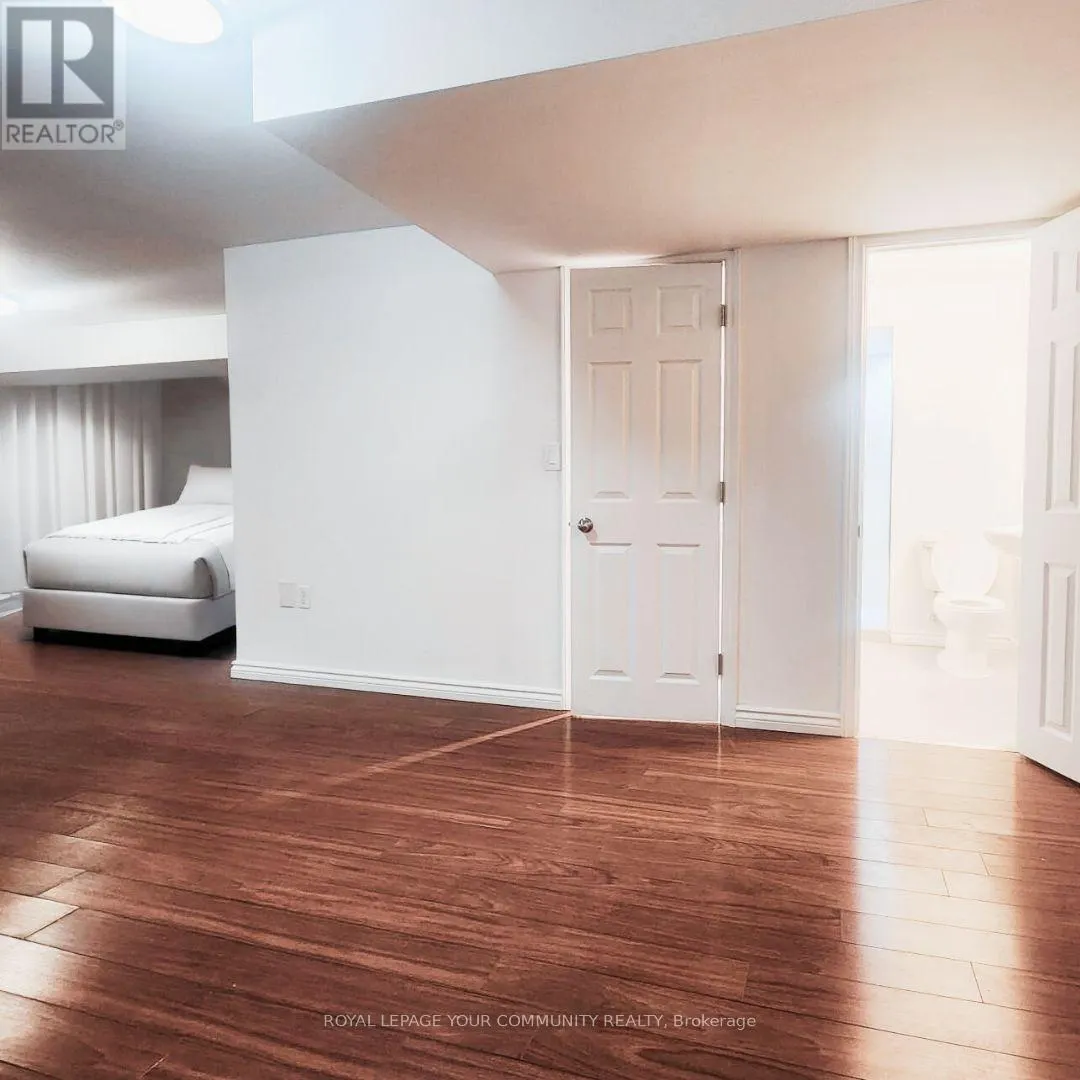 4 DANIEL REAMAN CRESCENT