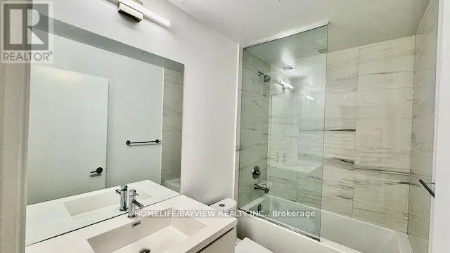 #512 - 38 HONEYCRISP CRESCENT N