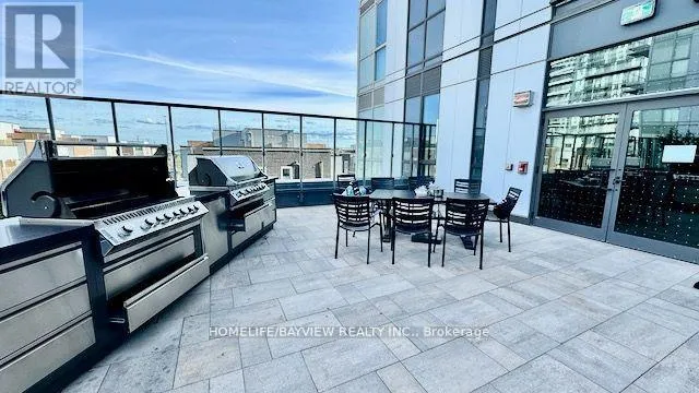 #512 - 38 HONEYCRISP CRESCENT N