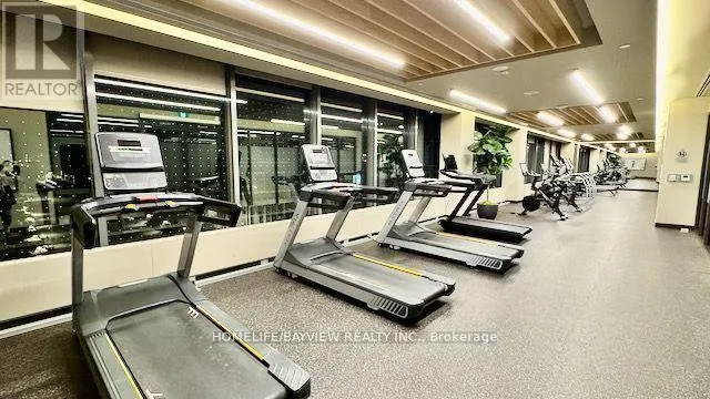 #512 - 38 HONEYCRISP CRESCENT N