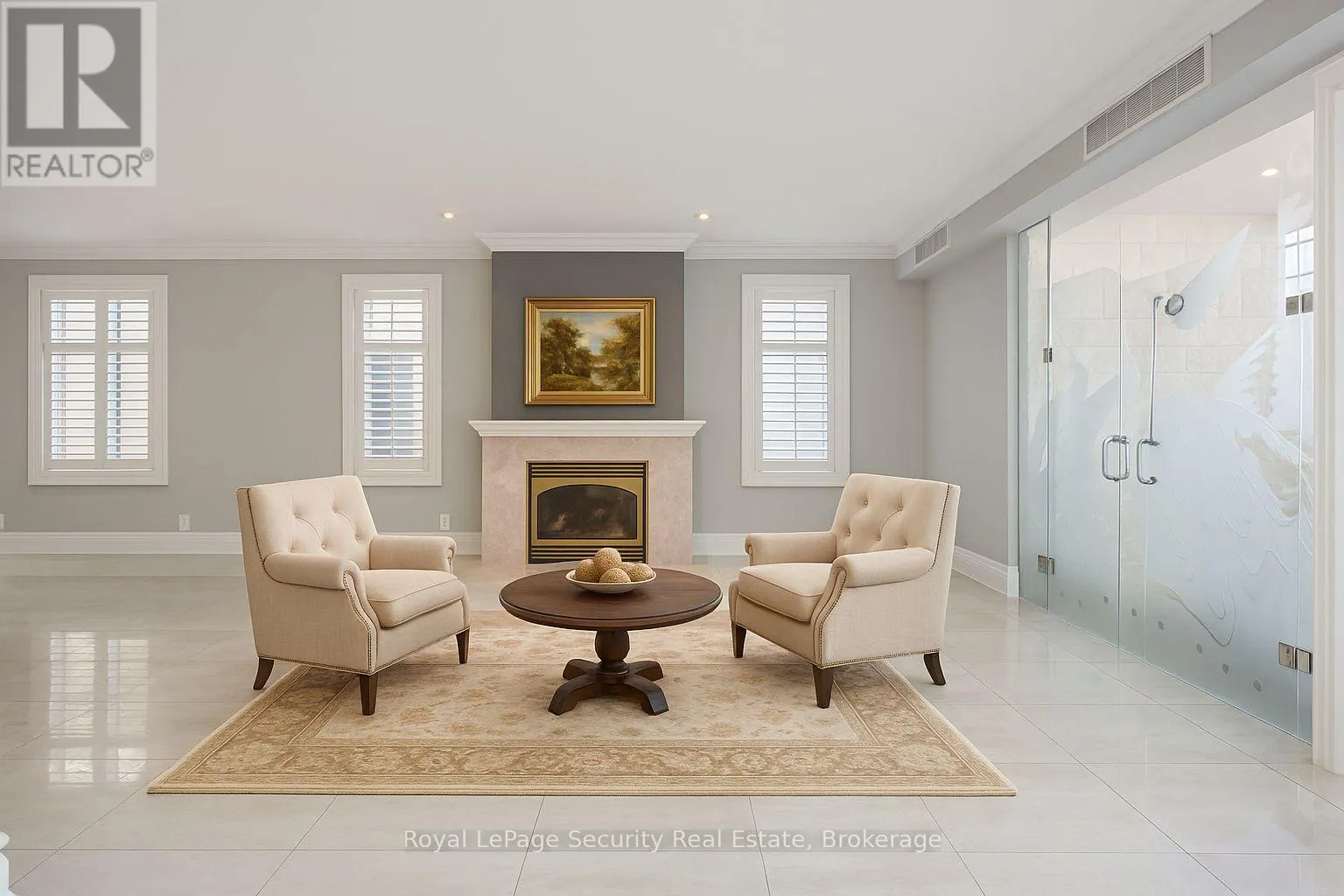 138 ELGIN MILLS ROAD W