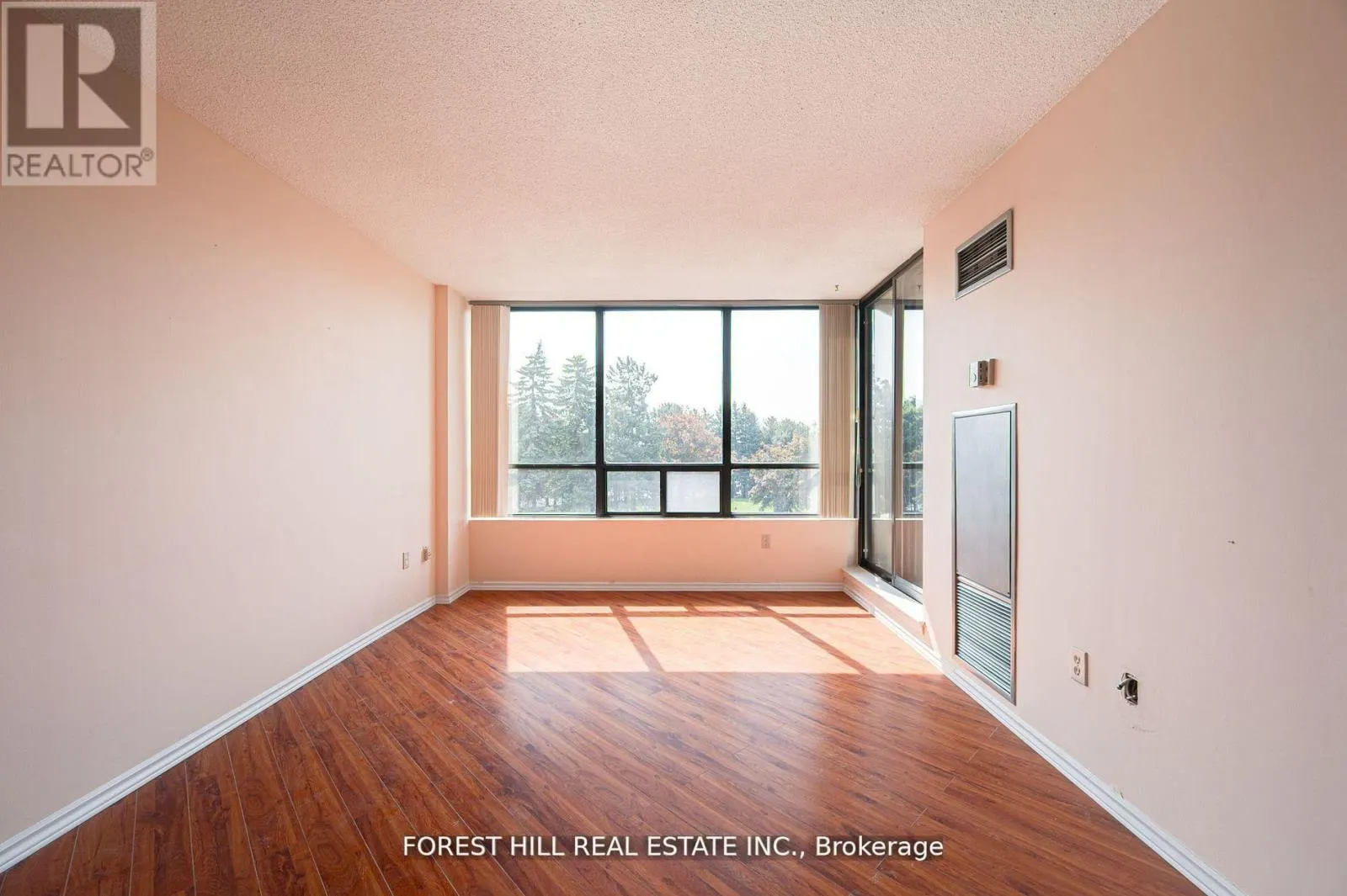 308 - 7440 BATHURST STREET