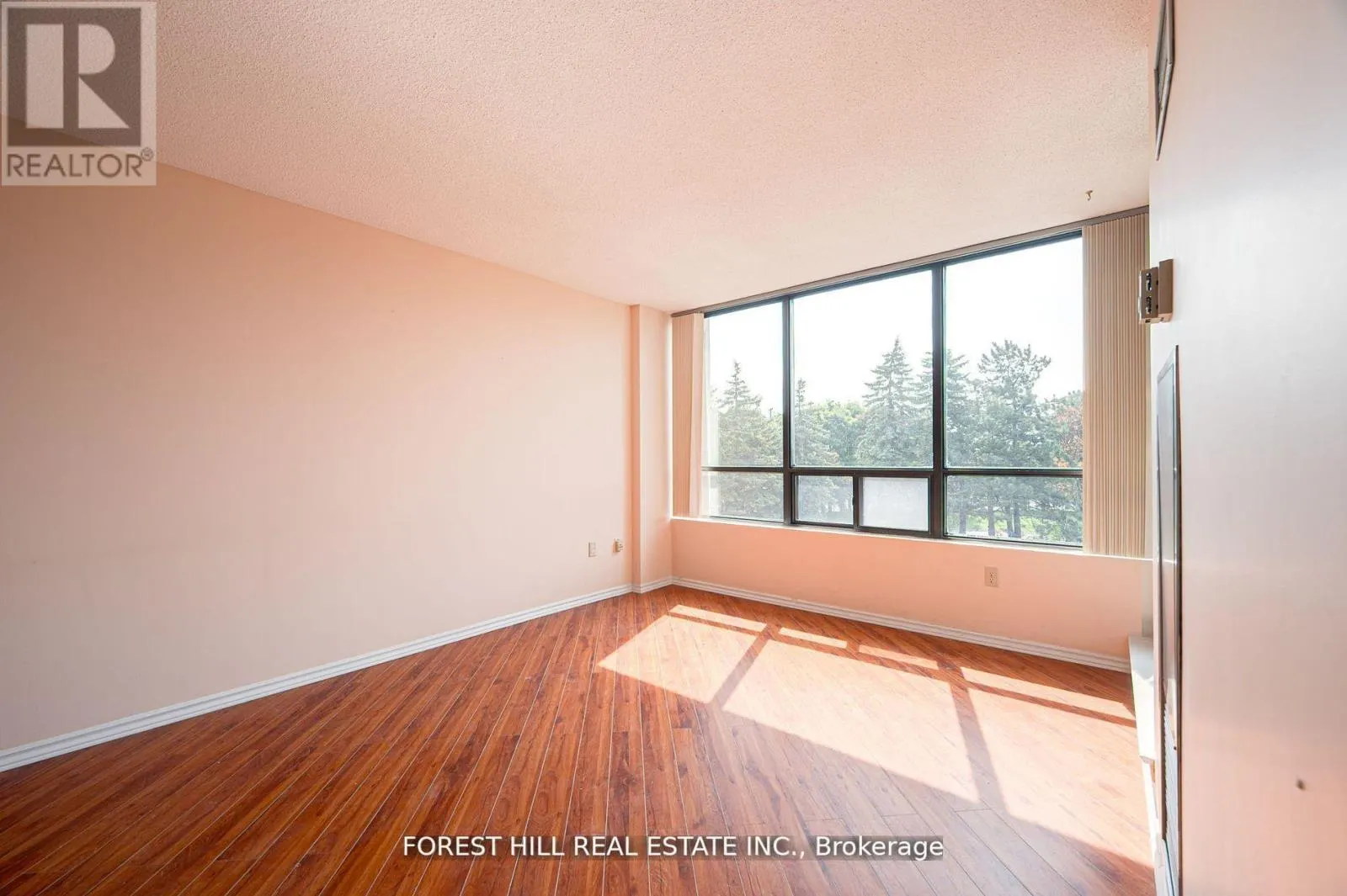 308 - 7440 BATHURST STREET