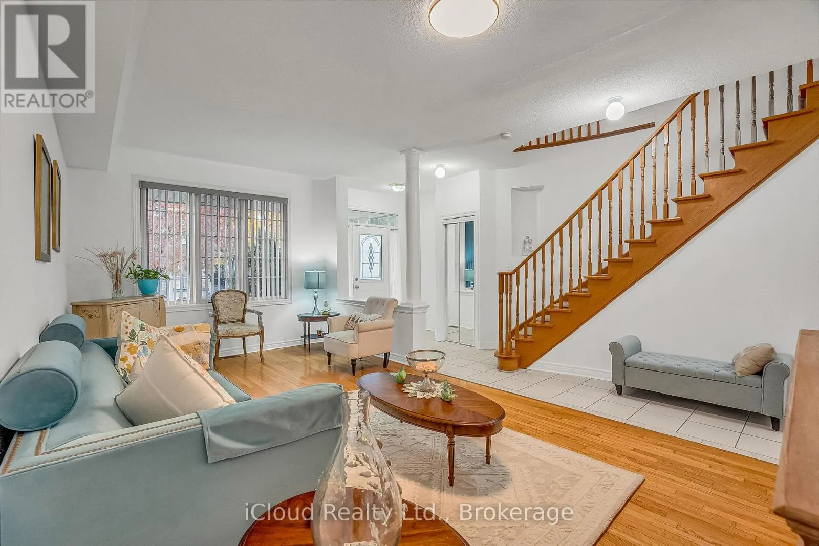 18 DAISEYFIELD CRESCENT