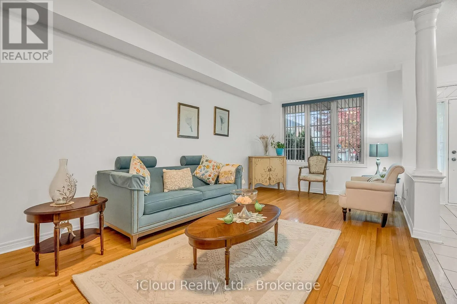 18 DAISEYFIELD CRESCENT