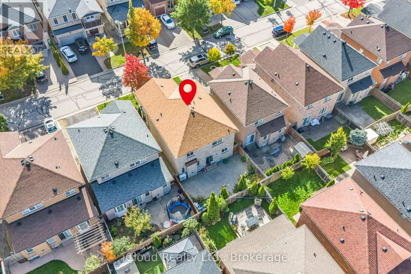 18 DAISEYFIELD CRESCENT