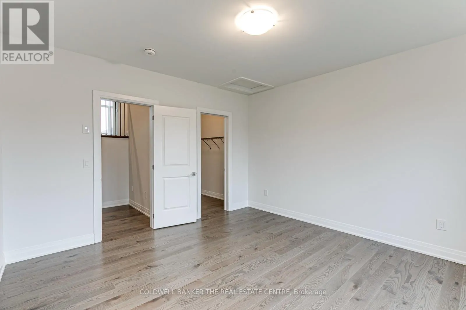 549 NEW ENGLAND COURT