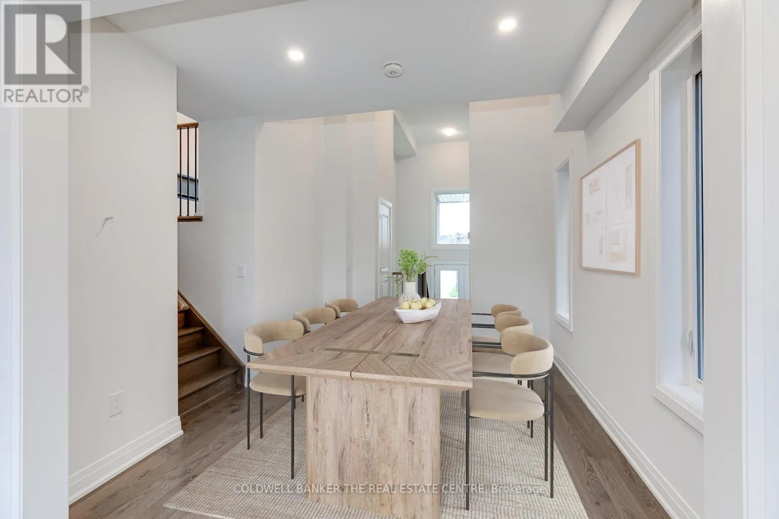 549 NEW ENGLAND COURT