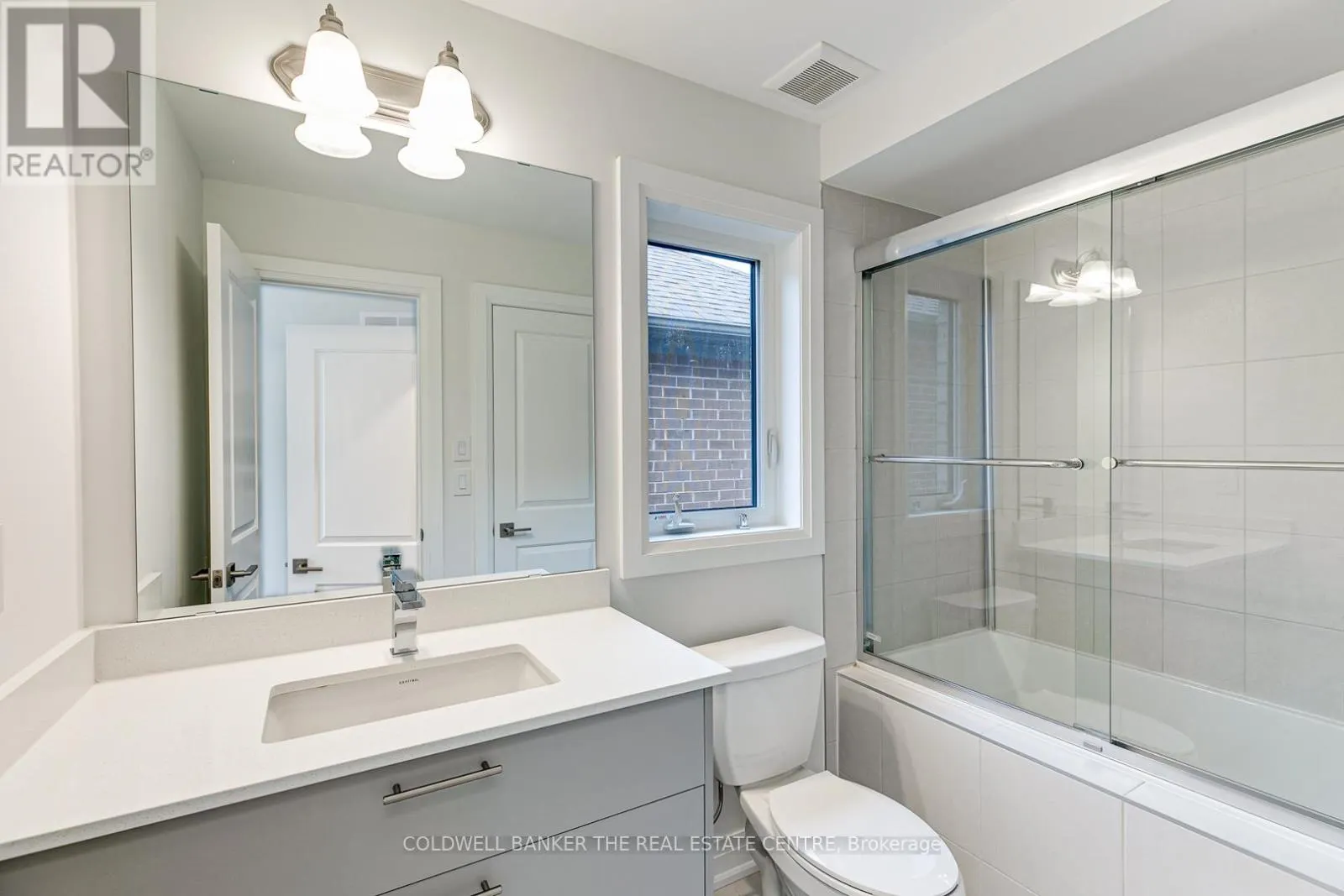 549 NEW ENGLAND COURT