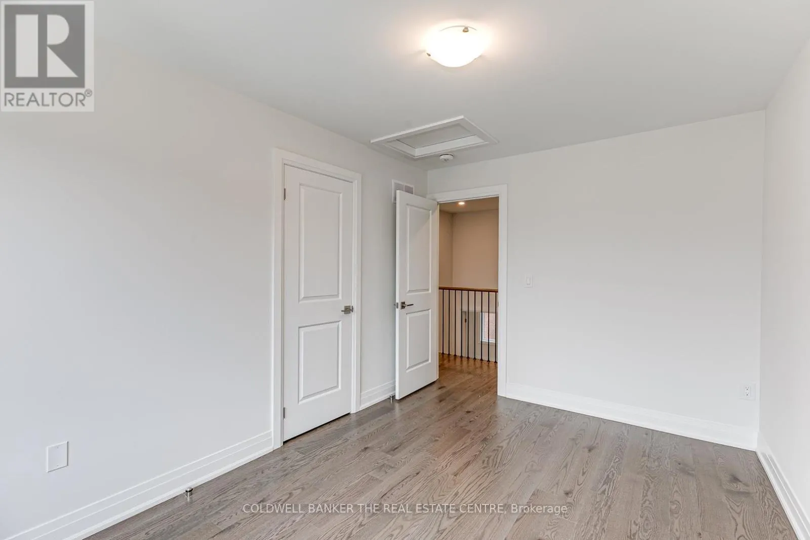 549 NEW ENGLAND COURT