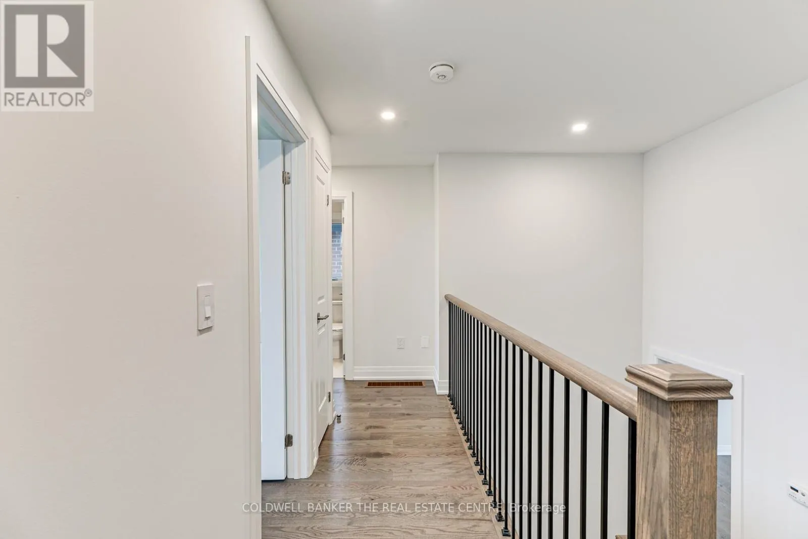 549 NEW ENGLAND COURT